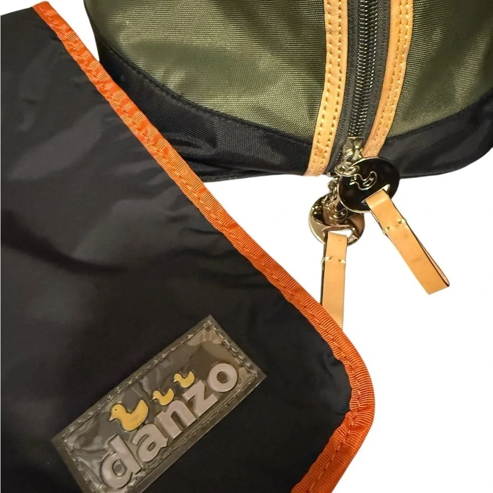 Danzo Retro Diaper Or Travel Bag Pockets W/ Labels Changing Mat Adjustable Strap